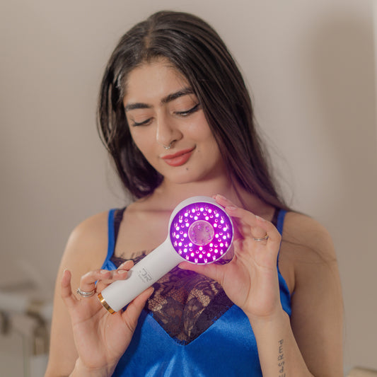 Hair Growth & Massaging Brush | Laser Guided Liquid Comb