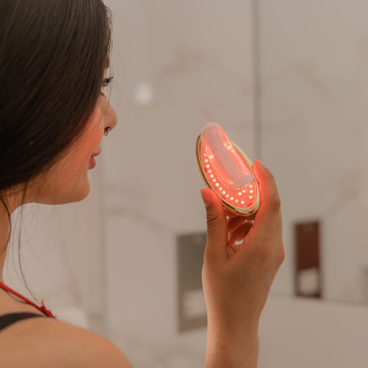 Lip Revitalising & Teeth Whitening Device