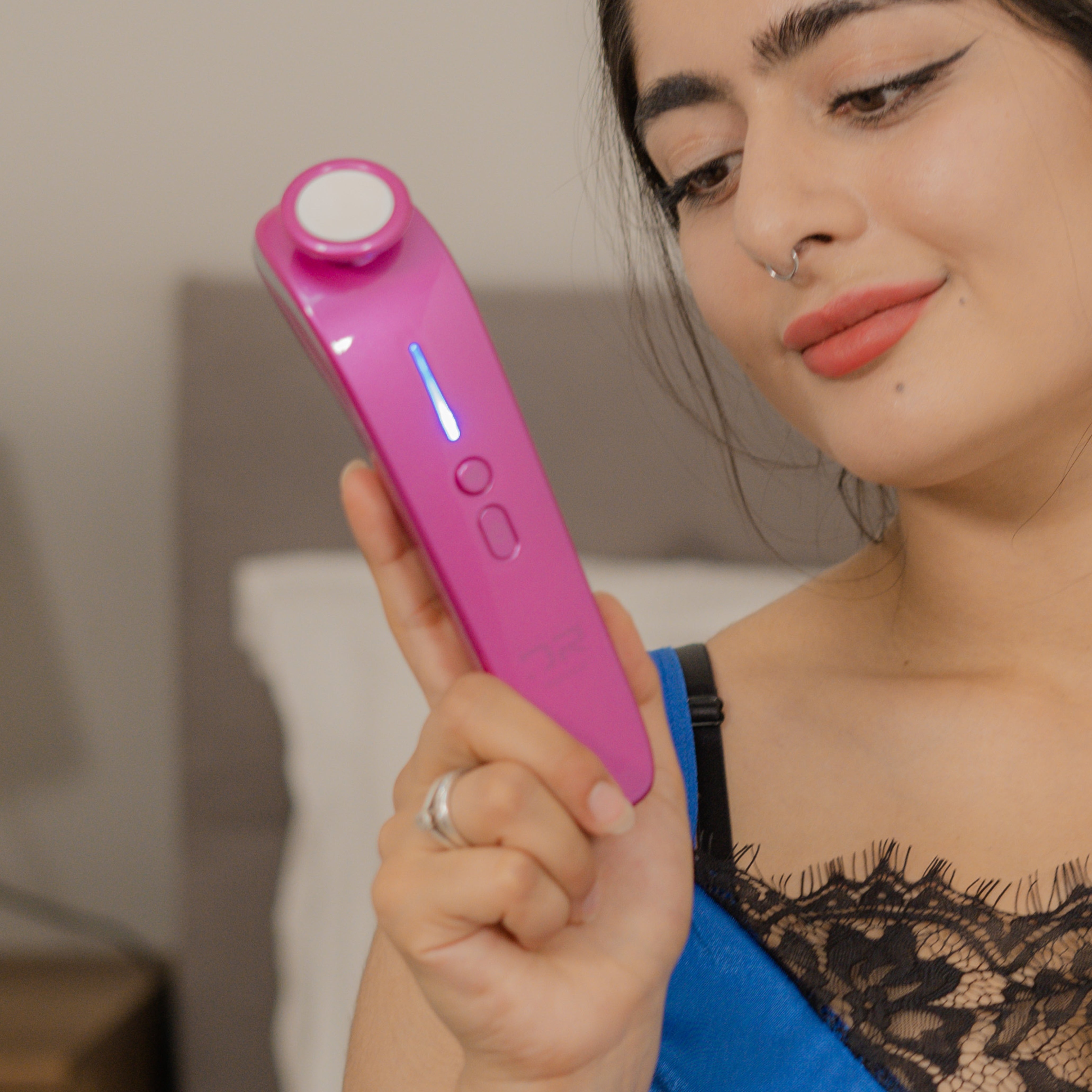 Plasma Acne Removal Device – Ionic Face Massager & Skin Revitalizer